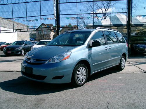 2007 toyota sienna ce mini passenger van 5-door 3.5l