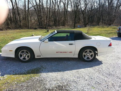 1990 chevrolet camaro iroc-z convertible 2-door 5.0l