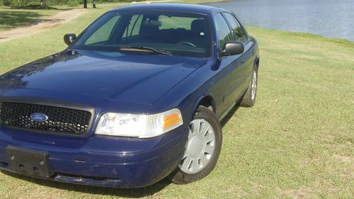 2007 ford crown victoria police interceptor sedan 4-door 4.6l