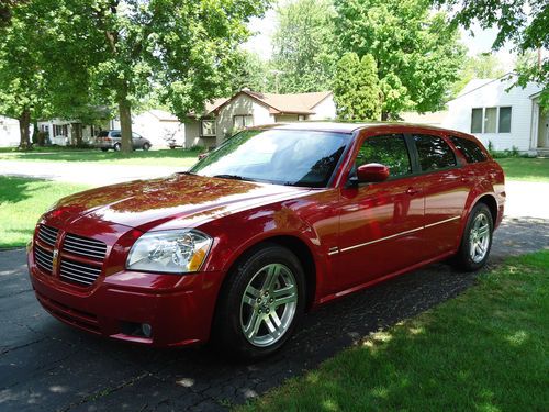 2005 dodge magnum rt