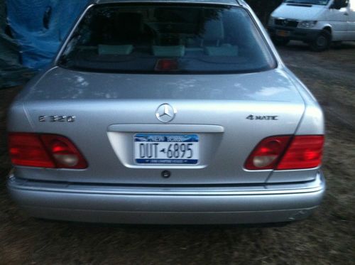 1998 mercedes benz e320 4matic. low mileage - less than100k, no reserve!!!