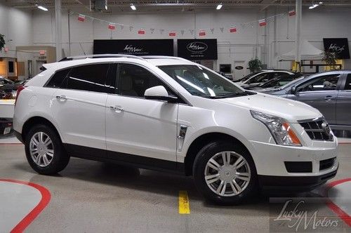 2010 cadillac srx awd luxury collection, one owner, navi, backup cam, panorama