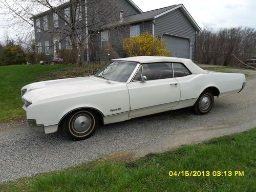 1966 oldsmobile dynamic 88 convertible v-8 white red interior automatic