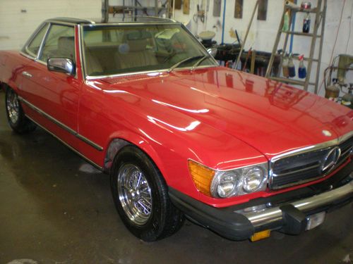 1982 mercedes-benz 380sl base convertible 2-door 3.8l