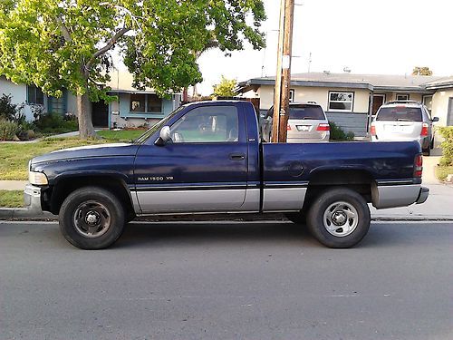 1995 dodge ram 1500 base standard cab pickup 2-door 5.9l