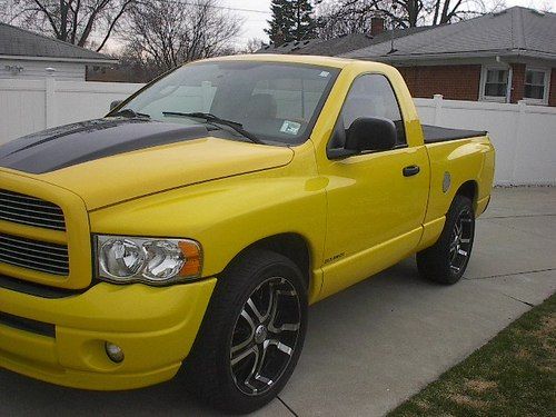 2004 dodge ram 1500 gtx standard cab pickup 2-door 5.7 hemi