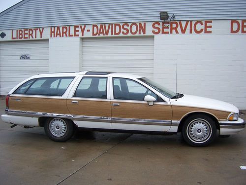Buick roadmaster estate with towing package, prestige option package.