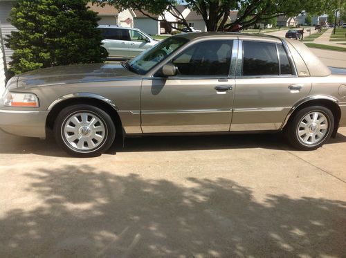 2004 mercury grand marquis ls sedan 4-door 4.6l low miles!! super clean!!