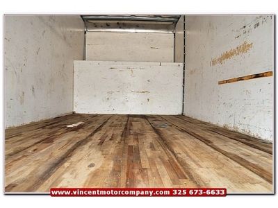 2008 Ford Super Duty F-550 DRW 2WD Box Truck Automatic Vincent Motor Company, image 9