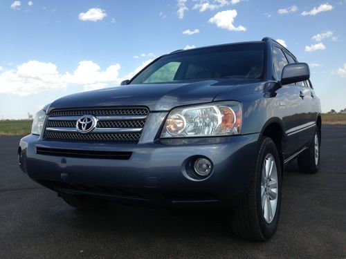 Very clean 2006 toyota highlander limited 4wd hybrid navigation sun roof dvd