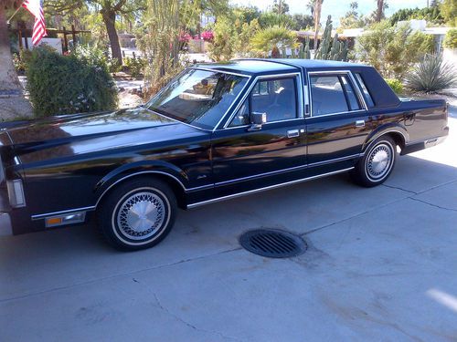 1988 lincoln town car base sedan 4-door 5.0l