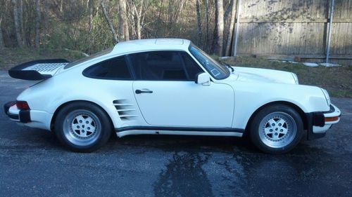 Porsche 911 turbo (930)