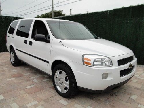 07 chevy uplander cargo work van florida clean perfect for communities astro