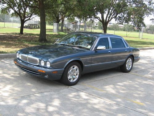 2001 jaguar xj8 l sedan 4-door 4.0l