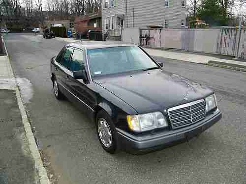 L@@K E320 MERCEDES BENZ 4 DOOR SEDAN NICE LOW MILEAGE IN NJ, US $5,000.00, image 2