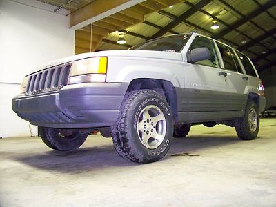 No reserve - laredo, 4.0l straight six, 4x4, deep rubber, current pa insp