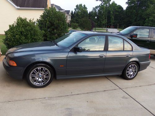 2000 bmw 528i base sedan 4-door 2.8l