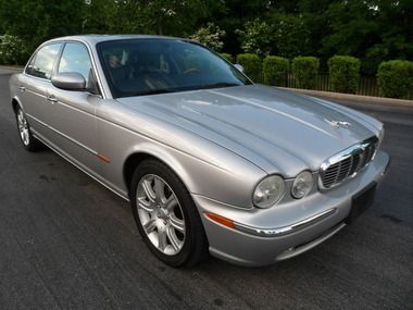 No reserve, 05 jaguar xj8l long body sunroof park assist extra clean 28mpg hwy