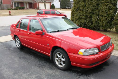 1999 volvo s70 base sedan 4-door 2.4l  manual 5 speed needs repairs salvage