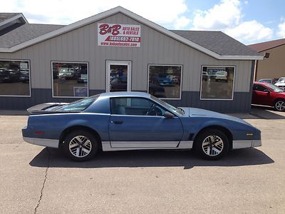 5.0 v8, blue, auto , no reserve, ac, runs and drives good, trans am, firebird