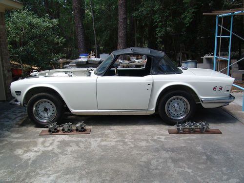 1974 triumph tr-6 roadster