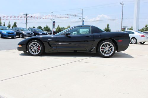 *** 2003 zo6 *** 50th anniversary *** only 2,000 miles !!!! ***
