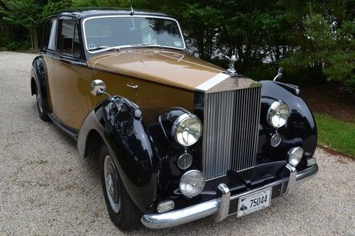 1954 one family owned rolls royce silver dawn.