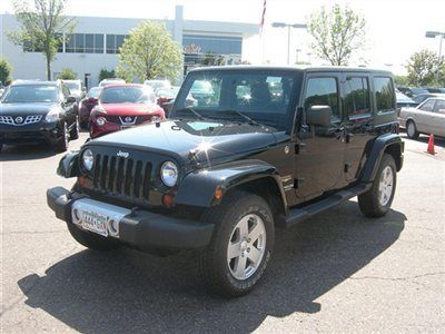 2011 jeep wrangler sahara unlimited 4x4, dual top, tow, bluetooth, 33462 miles