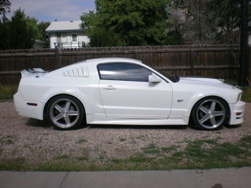 2005 mustang gt