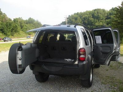 2006 Jeep Liberty Diesel 4x4 CRD Auto Power HP, image 31