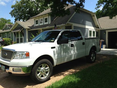 2004 ford f-150 lariat super crew cab pickup 4-door 5.4l 4wd tow hitch