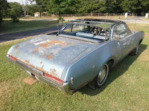 68 1968 OLDSMOBILE CUTLASS