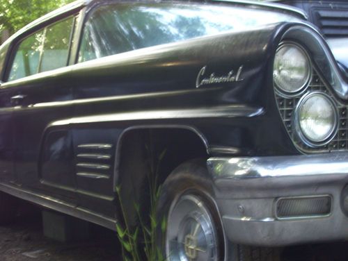 1960 lincoln continental mark v