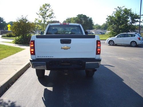 2009 CHEVY 2500HD EXTENDED CAB ONE OWNER FLEET MAINTAINED AND RUNS GREAT, image 6