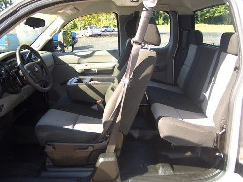 2009 CHEVY 2500HD EXTENDED CAB ONE OWNER FLEET MAINTAINED AND RUNS GREAT, image 10