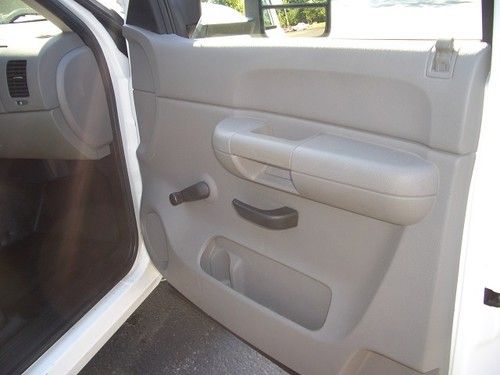 2009 CHEVY 2500HD EXTENDED CAB ONE OWNER FLEET MAINTAINED AND RUNS GREAT, image 12