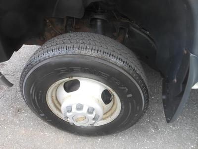 Truck 6.0L Heavy-Duty Handling/Trailering Suspension Package 4 Speakers, US $17,989.00, image 5