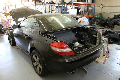 2006 mercedes-benz slk280 base convertible 2-door 3.0l