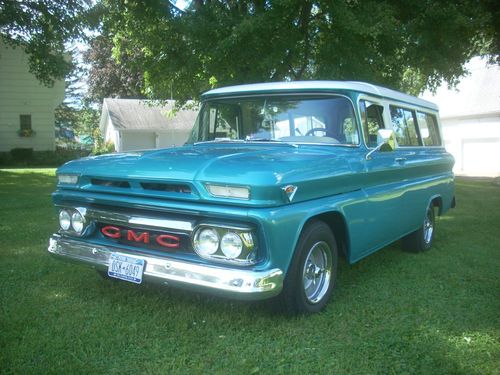 1963 gmc suburban with custom trim