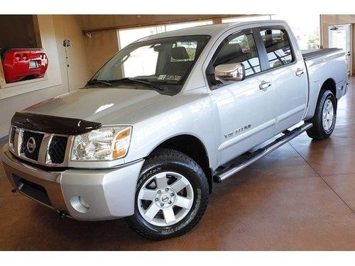 2006 nissan titan le crew cab 4x4 automatic 4-door truck