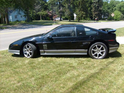 1986 pontiac fiero gt coupe 2-door 2.8l