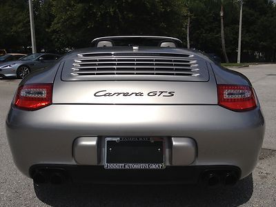 GTS Cabriolet 1 Owner Clean Carfax Only 4349 miles, image 5