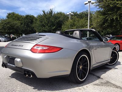 GTS Cabriolet 1 Owner Clean Carfax Only 4349 miles, image 7