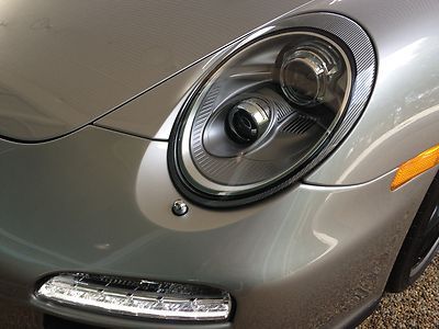 GTS Cabriolet 1 Owner Clean Carfax Only 4349 miles, image 18