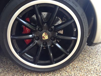 GTS Cabriolet 1 Owner Clean Carfax Only 4349 miles, image 21