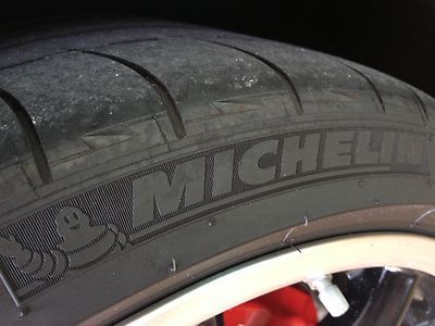 GTS Cabriolet 1 Owner Clean Carfax Only 4349 miles, image 24