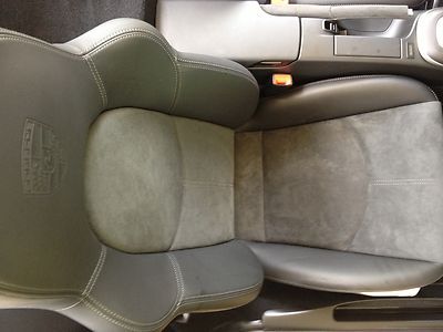 GTS Cabriolet 1 Owner Clean Carfax Only 4349 miles, image 38