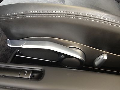 GTS Cabriolet 1 Owner Clean Carfax Only 4349 miles, image 39