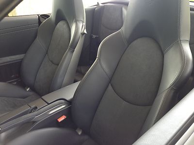 GTS Cabriolet 1 Owner Clean Carfax Only 4349 miles, image 42