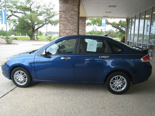 2009 ford focus se sedan 4-door 2.0l